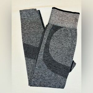 VS Pink Active Leggings